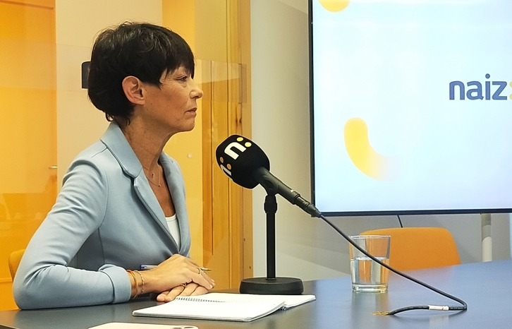 Maddalen Iriarte (EH Bildu) NAIZ irratiko estudioetan.