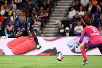 Un momento del encuentro entre PSG y Lyon del pasado domingo.