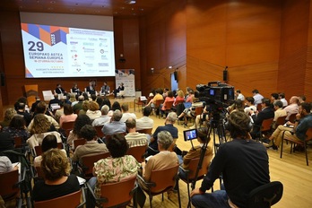 El evento congregó a más de 600 participantes, representando una amplia gama de sectores. 