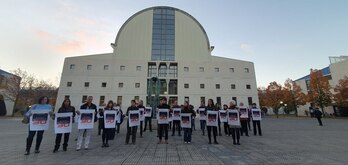 NUPen agerraldia egin dute A30eko grebarekiko babesa erakusteko.