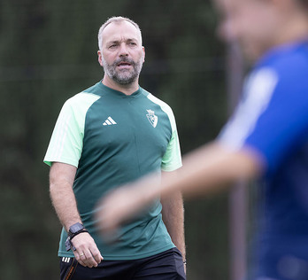 Josu Domínguez durante un entrenamiento en Tajonar.