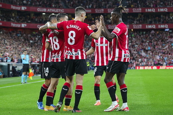 Valverde durante un partido de esta temporada en San Mamés.