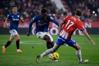 El Athletic ha jugado en Girona con la camiseta azul del 125 aniversario.