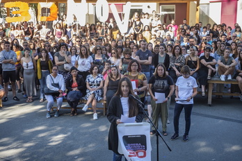 Azaroaren 30eko greba aurkezteko agerraldi jendetsua, joan den urrian Hernanin. 