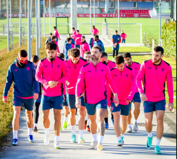 Inicio del entrenamiento matinal de este martes en Lezama.