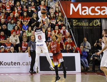 Howard ha despertado en la segunda parte para liderar el juego ofensivo baskonista con 20 puntos y llevarse la victoria de la cancha del Manresa.