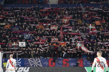 Graderío Sur donde se suele situar Indar Gorri.