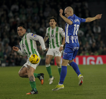 Chimy ha debutado como titular con el Betis ante el Alavés.