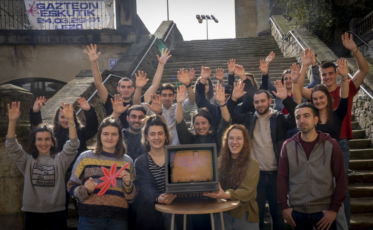 'Gazteon eskutik' izena jarri diote Lezon aurten egingo duten Udaberriko Ekimenari.