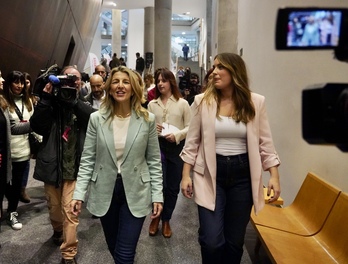 Alba García, candidata a lehendakari, recibió ayer el respaldo de Yolanda García en Bilbo.