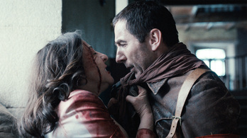 Tratamos demasiado bien a las mujeres