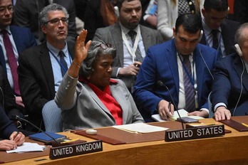  La embajadora de EEUU en la ONU, Linda Thomas-Greenfield, se abstiene en la votación.