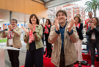 López, Mendia y Andueza en el acto celebrado este domingo en Santurtzi.