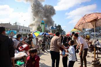 Bombardeo israelí en el mercado Firas, en la ciudad de Gaza.