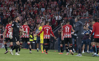 Athleticeko jokalariek epailearekin haserre amaitu zuten Vila-realen aurkako azken partida.