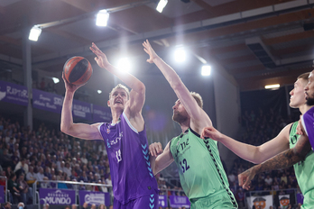 El «duelo de gigantes» entre Pasecniks y Hlinason será tan apasionante este sábado como lo fue en la primera vuelta.