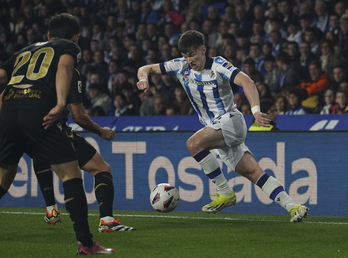 Kieran Tierney, en el partido jugado contra el Cádiz en Anoeta.
