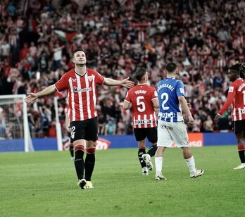 El Athletic consiguió la última victoria en San Mamés con dos goles de Guruzeta ante el Alavés.