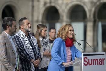 Estrella Galán interviene en Gernika ante Andeka Larrea, Manu Pineda y Alba García.