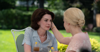 Anne Hathaway y Jessica Chastain en un momento de la película