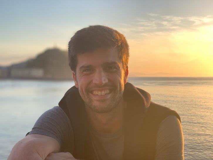 Markel Alberdi igerilari ohia.