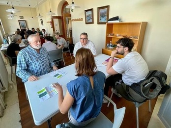 Edozein txokok balio dezake Mintzapraktikarako, helburua ongi pasatzea eta euskaraz hitz egitea baita.