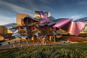 Imagen de las Bodegas Marqués de Riscal.