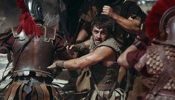 'Gladiator 2' filmeko fotograma, Paul Mescalek haragitzen  Lucio Vero, filmeko protagonista