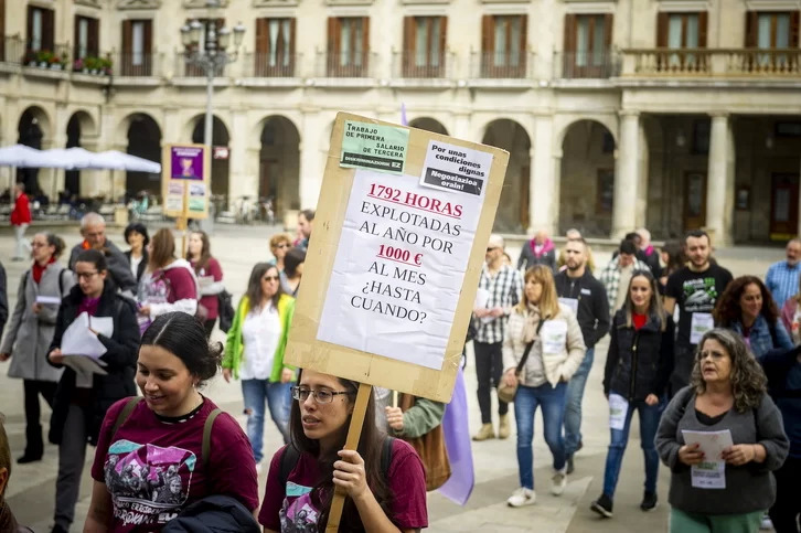 Imagen de archivo de una movilización de las trabajadoras de la residencias privadas de Araba.