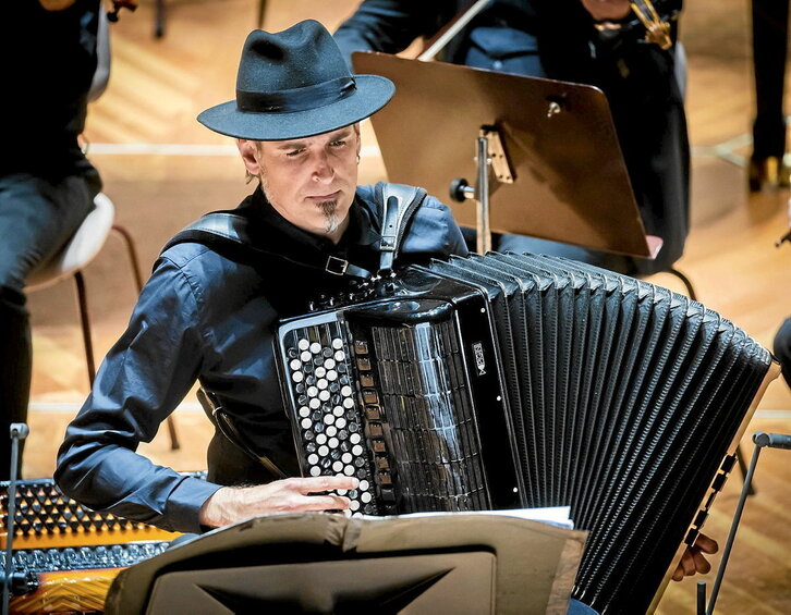 Gorka Hermosa, akordeoilaria. 