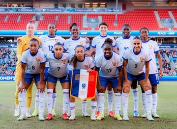 El once de Francia en Oslo, donde aseguró su presencia en semifinales.