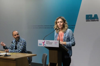 Miren Zubizarreta eta Pello Igeregi ELAko ordezkariak, Bilboko agerraldi batean