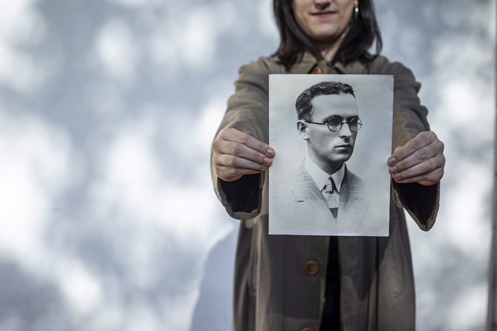 Lauaxetaren omenezko beste ekitaldi baten irudia.