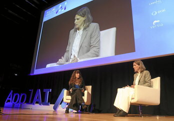 Laura Marrón, directora general de BAIC, y Elixabete García, directora de Transformación Digital del Gobierno Vasco.