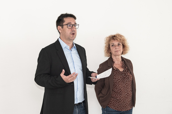 Iker Elizalde eta Annie Povedaren prentsaurrekoa, maiatzean.