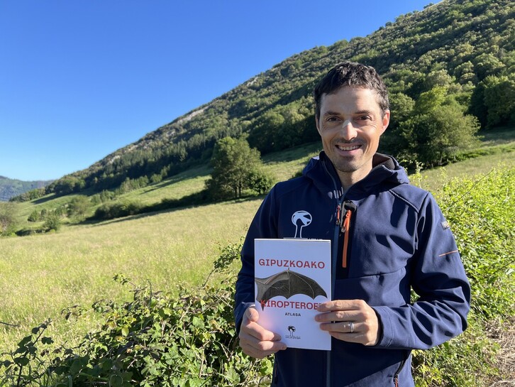 Ion Fontenla, ikerlaria eta 'Naturzaindia' elkarteko kidea 