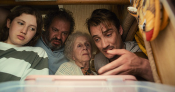 Familia protagonista de 'Bon voyage, Marie'