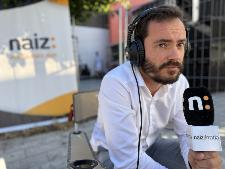 EH Baiko koordinatzaile orokor Txomin Casteigts Patxa Plazan izan da Kosta ala kosta saioan.