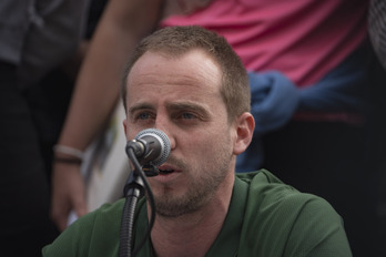 Iker Arana, Ertzaintzak Errekaldeko gaztetxearen desalojoan zauritutakoaren prentsaurrekoa. 