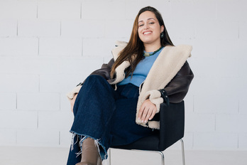 Ahotsari garrantzia berezia ematen dio bere abestietan Miriam Lujuak.