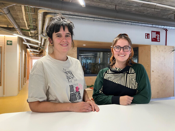 Arantxa Idieder eta Malen Frantsesena, ‘Zebrabidea’ magazineko gidariak