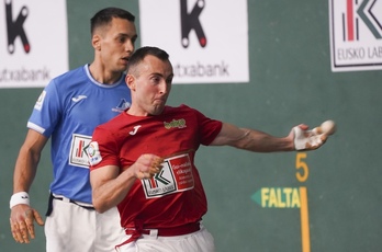 Lau eta erdiko txapelketa, igandeko partida, Bakaikoa eta Zabalaren artean.