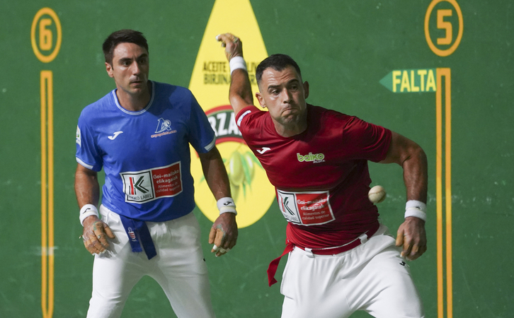 Peio Etxeberriaren eta Erik Jakaren artean finalerdietarako azken txartela.