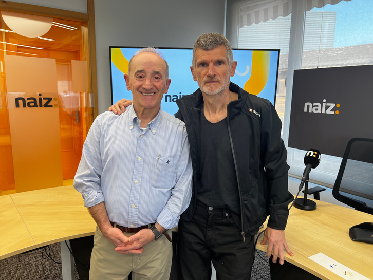 Piter Ansorena eta Ritxi Aizpuru NAIZ Irratiko estudio nagusian