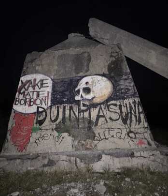 Elkarte memorialistak sareetan zabaldutako argazkia.