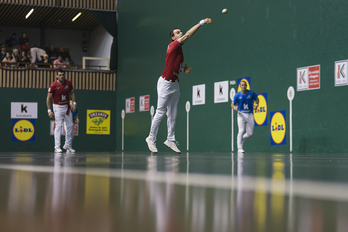 Altuna III.ak eta Ezkurdiak geldiezin jarraitzen dute.