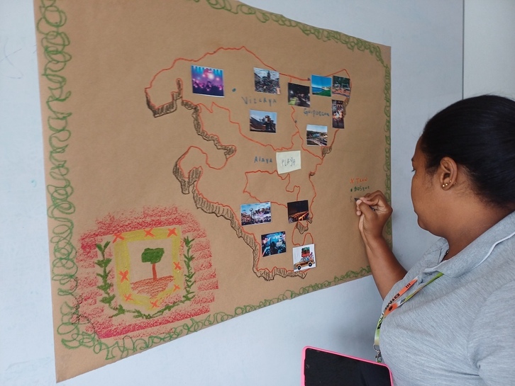 Mapeoa, lAGORAtorio lantegietan jorratu ohi den jardueretako bat.