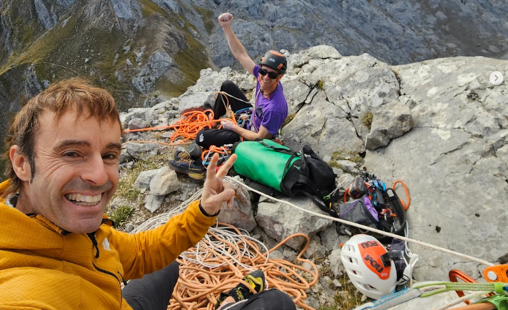 Pou anaiak urteko azken balentrian, Vicios Ocultos deituriko bidean
