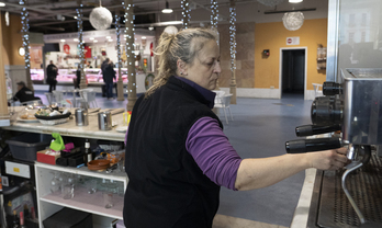 Nerea Argaiz, El Zacatin kafetegiko arduraduna.