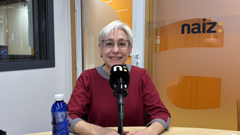 Arantza Gonzalez, NAIZ Irratiko estudioetan